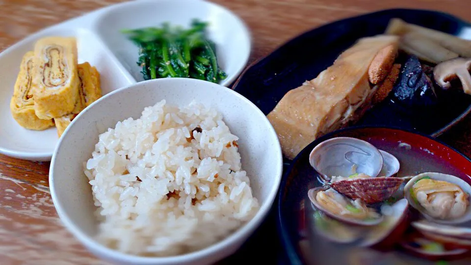 アサリご飯とアサリ汁|プチテンよすさん