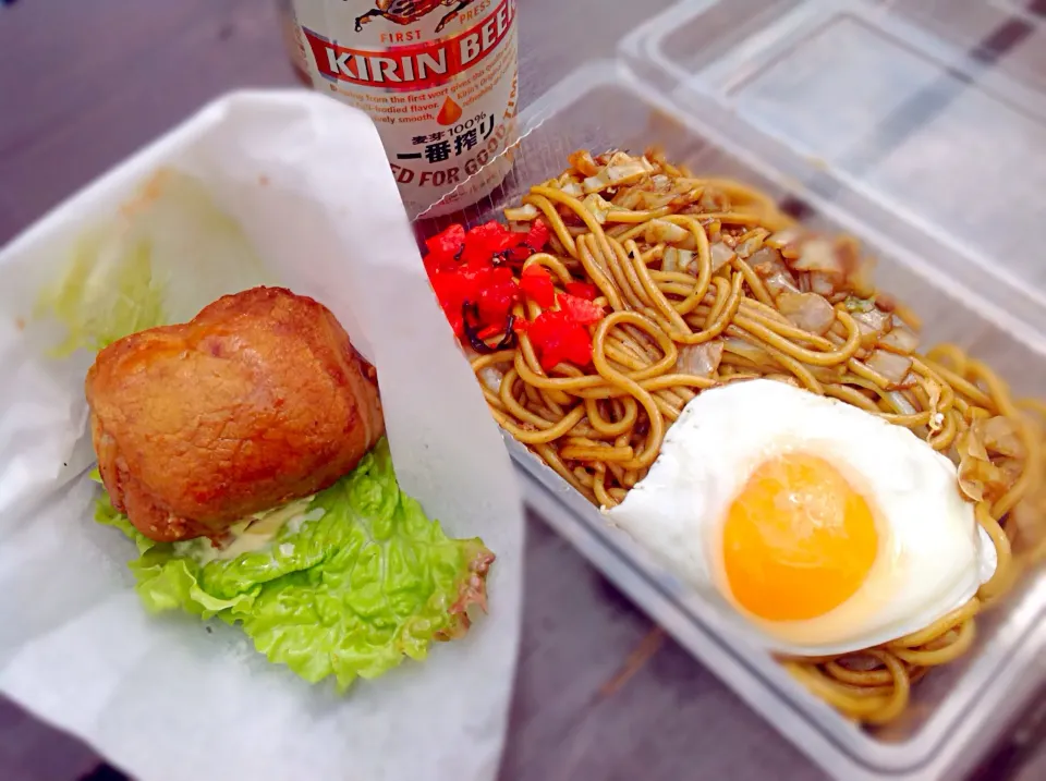 横手焼きそば、肉巻き＆キリン一番搾り🍺|アライさんさん