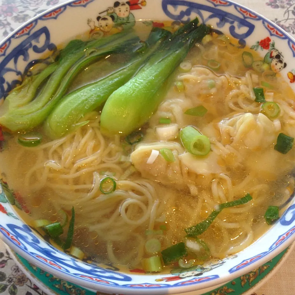 ワンタン麺✨|梅花権現さん