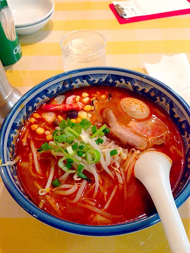 デラックストムヤムラーメン|大沼慎太郎さん