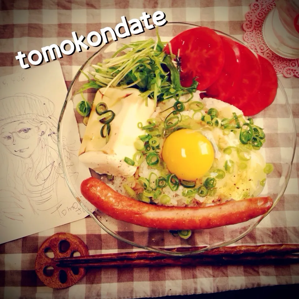 今日のトモコンダテはお山の鶏卵TKGと城川ウインナープレート🍳🍴。|🇯🇵ともこちゃん。さん