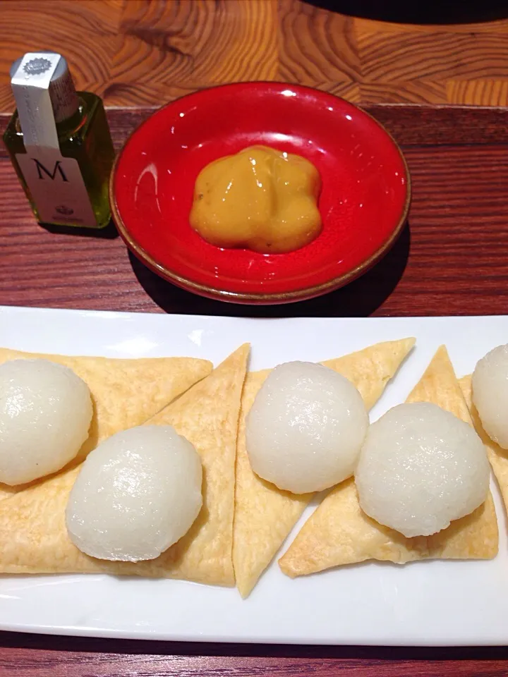 たねや オリーブオイル餅 ムース醤油と共に|ゆりりんさん