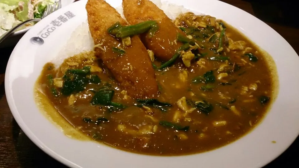 Snapdishの料理写真:チキン煮込み＆フィッシュフライ＆ほうれん草カレー|ボンゴさん