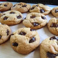 Snapdishの料理写真:Chewy whole wheat chocolate chip cookies with Coconuts oil|ayakin skywalkerさん