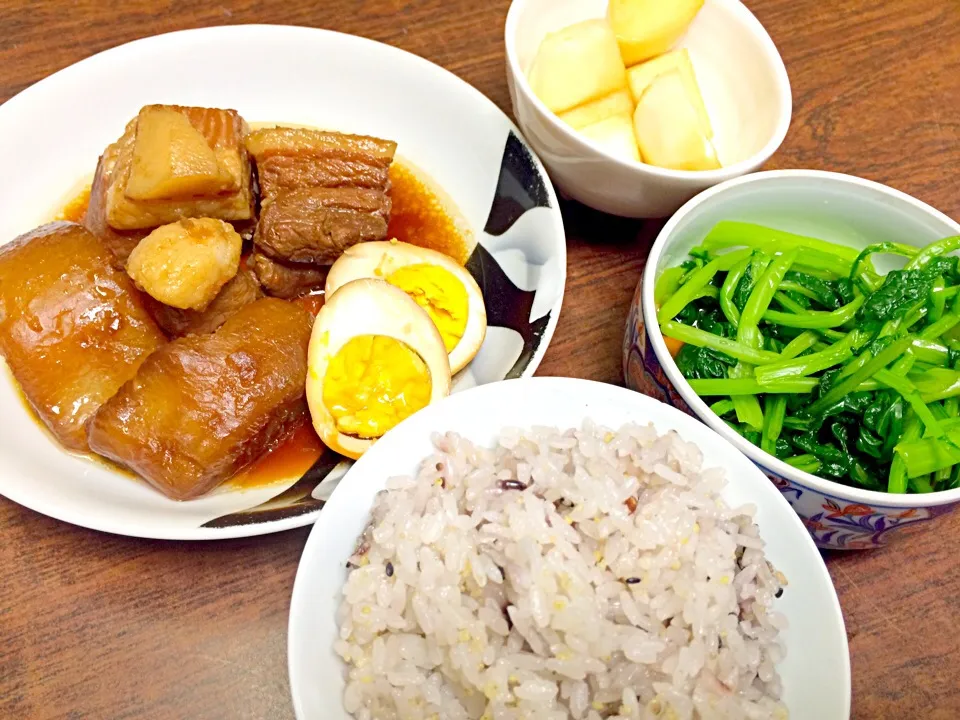 豚の角煮(大根・卵)・かぶのわさび和え・かぶの葉っぱのおひたし・雑穀ごはん|Chikakoさん