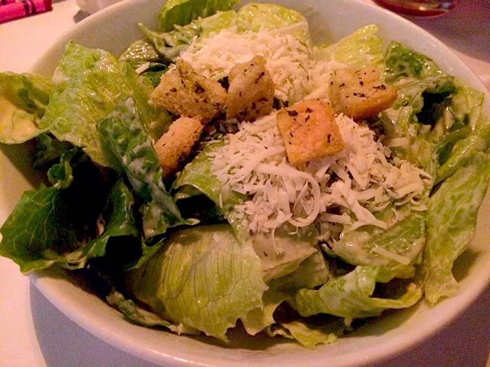 Romaine salad with cheese and croutons|Lob Reaultboudさん