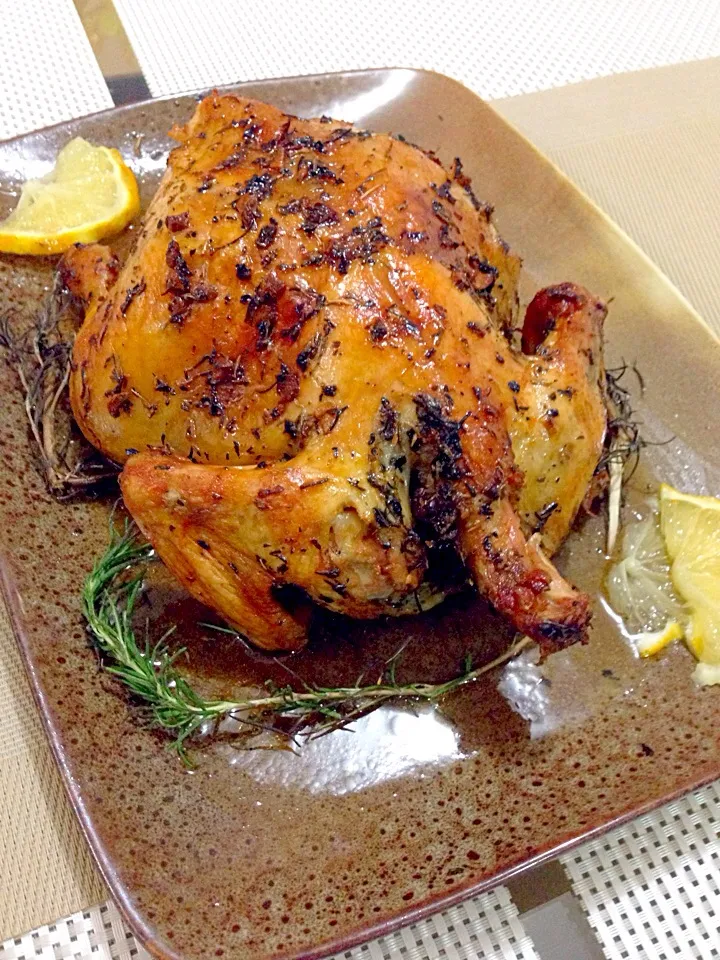 Roasted Lemon Herbed Chicken|Mariaさん