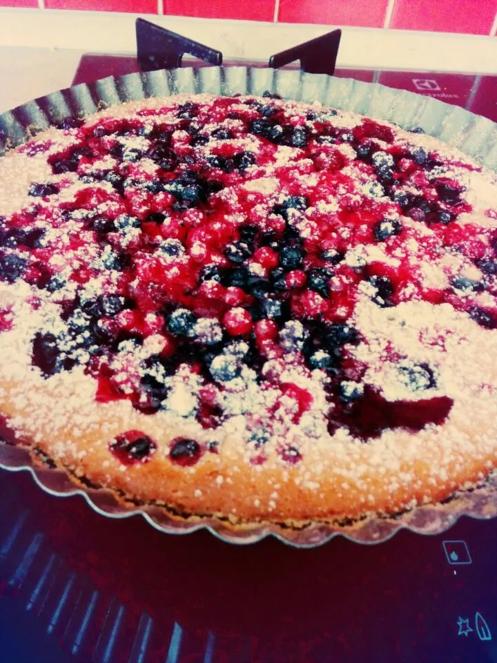 Sunday's Berry Cake|LucieFoodさん