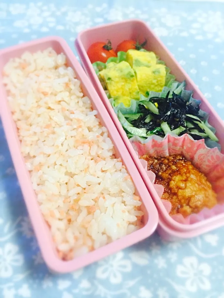 あしたのお弁当〜お肉がなくて冷食使っちゃった。。。|ゆかさん