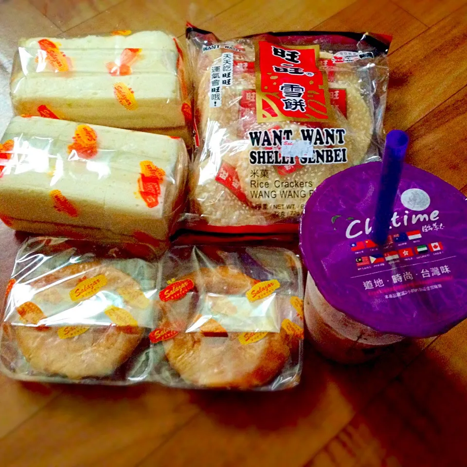 chinese mamons, chinese rice biscuits, milktea|Elaine Panaligan-Tyさん