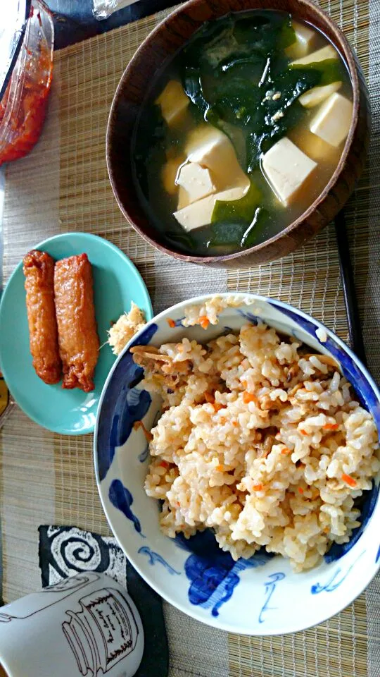 イカ巻き＆タケノコごはん＆豆腐の味噌汁|まぐろさん