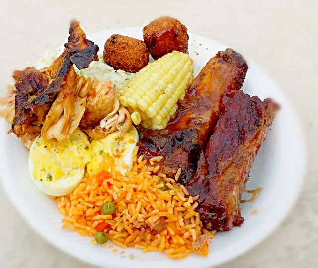 Cookout! my mother Rosetta Richardson had a cookout for my daughter's birthday BBQ ribs chicken corn on the cob potato salad and coleslaw deviled eggs rice hush|christl babcockさん