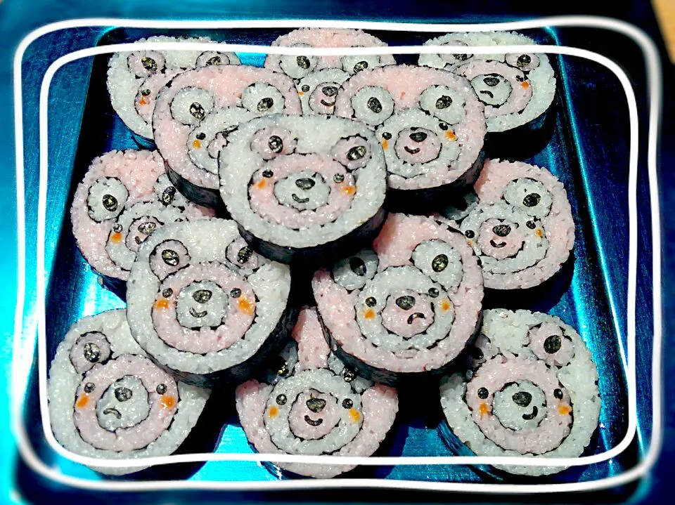 Snapdishの料理写真:Teddy Bear Sushi Roll!(*'▽'*)♪飾り寿司|The Reinhartsさん