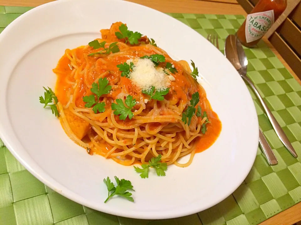 Snapdishの料理写真:甲イカの🍅トマトクリームパスタ🍝|あうあうぶーさん