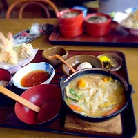 Snapdishの料理写真:ほうとう天ぷらセット|ゆかりさん