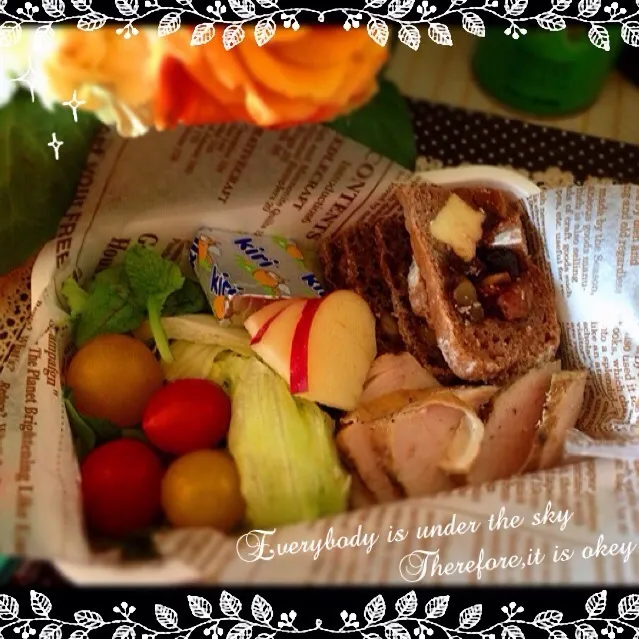 今日は手作りロッゲンブロードと赤ワインのパンとスモークチキン弁当(((о(﹡ˆ﹀ˆ﹡)о)))♡|Mehco Coconutvanillaさん