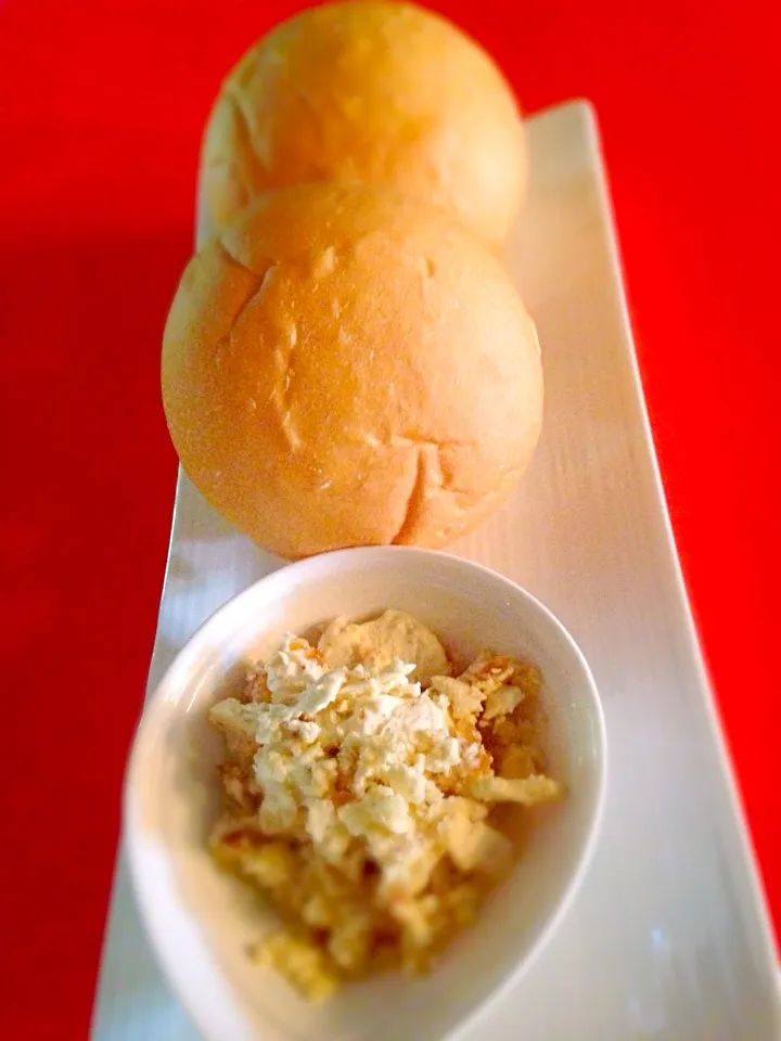 Soft roll serve with date butter @Samui Steak|Ploy PNさん