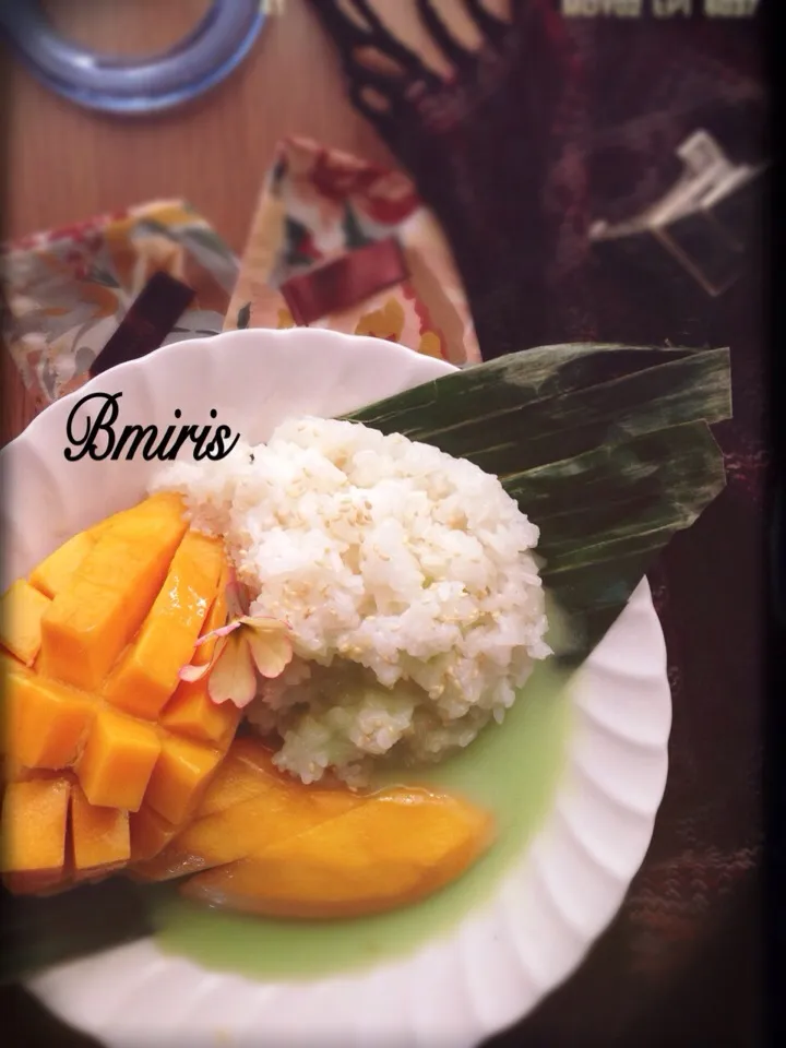 Thai foods, sticky rice n mango|bmiris09さん