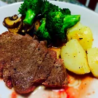 Snapdishの料理写真:wagyu steak|mystiqueさん