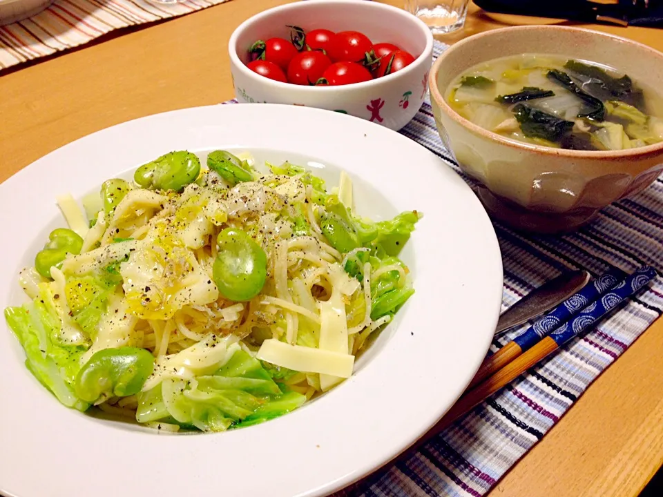 Snapdishの料理写真:空豆と春キャベツのチーズパスタ、水炊き風スープ|ねむねこさん