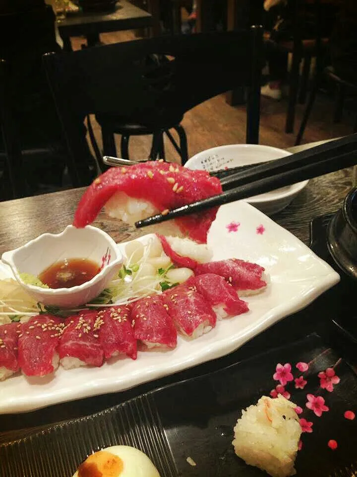 Raw meat sushi|EunYoung Yuri Leeさん