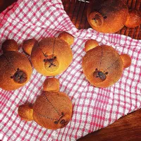 Snapdishの料理写真:Jacky Chocolate buns 🐻 くまのがっこう ジャッキー チョコレートパン