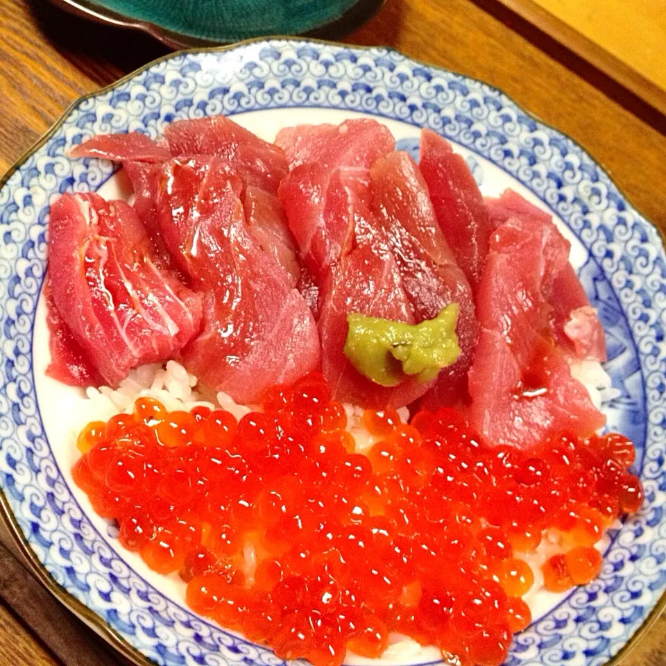 丼物…（やや中トロ と イクラ）|Masaru Katohさん