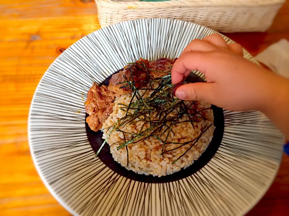 おっぱい丼 の重要部分の梅干し取られてマス^^;|ひろみ☺︎さん