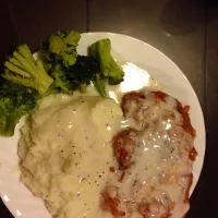 Chicken Fried Chicken with Mashed Potatos under a garlic gravy|Macawsoさん