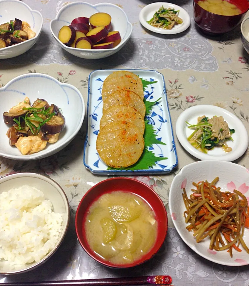 さつまいも甘煮、茄子とささみの梅照り焼き、きんぴらぼう、三つ葉とえのきの柚子胡椒おひたし|noolongさん