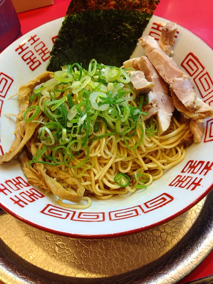 ラーメンたんろんの極細鶏煮干し油そば|みちさん