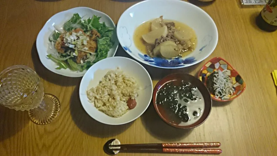 Snapdishの料理写真:大根豚肉煮物・鰹玉ねぎコチュジャンサラダ|YOKOさん