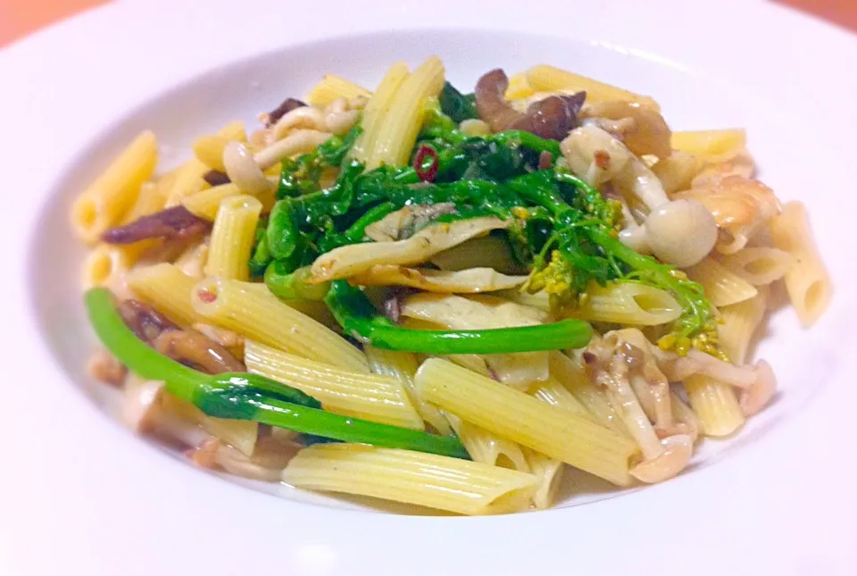 Anchovy,mushrooms & canola flower pasta|Masakiさん