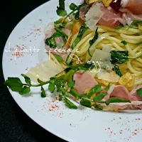 Snapdishの料理写真:俺は飾りじゃない！クレソンのスパゲッティーニ生ハム添え♪(*´ω｀*)