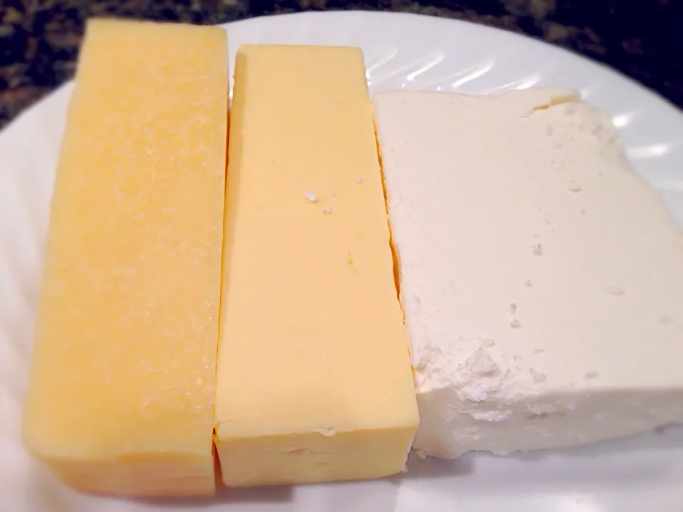 Cheeses (Fromage cheddar, Parmesan, feta )|Allissa Zhaoさん