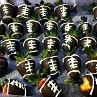 Super bowl/football chocolate covered strawberries|Angie M.さん