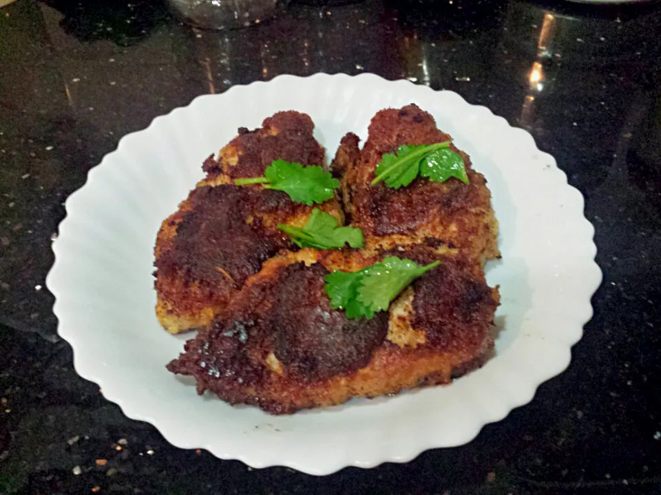 Pan fried in olive oil pork cutlets|Yummy Mummyさん