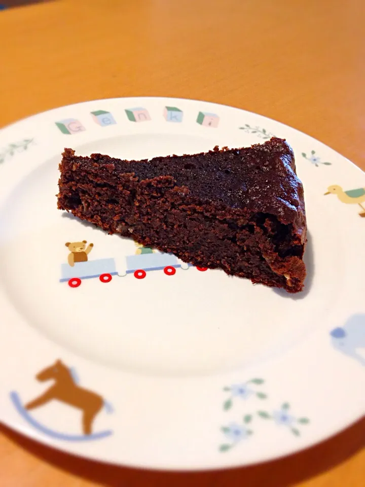 Snapdishの料理写真:グラノーラおから入りチョコケーキ|Msami  Isakaさん