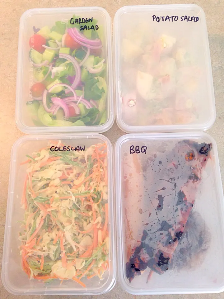 Snapdishの料理写真:BBQ + salads for my work dinner|Chrisy Hillさん