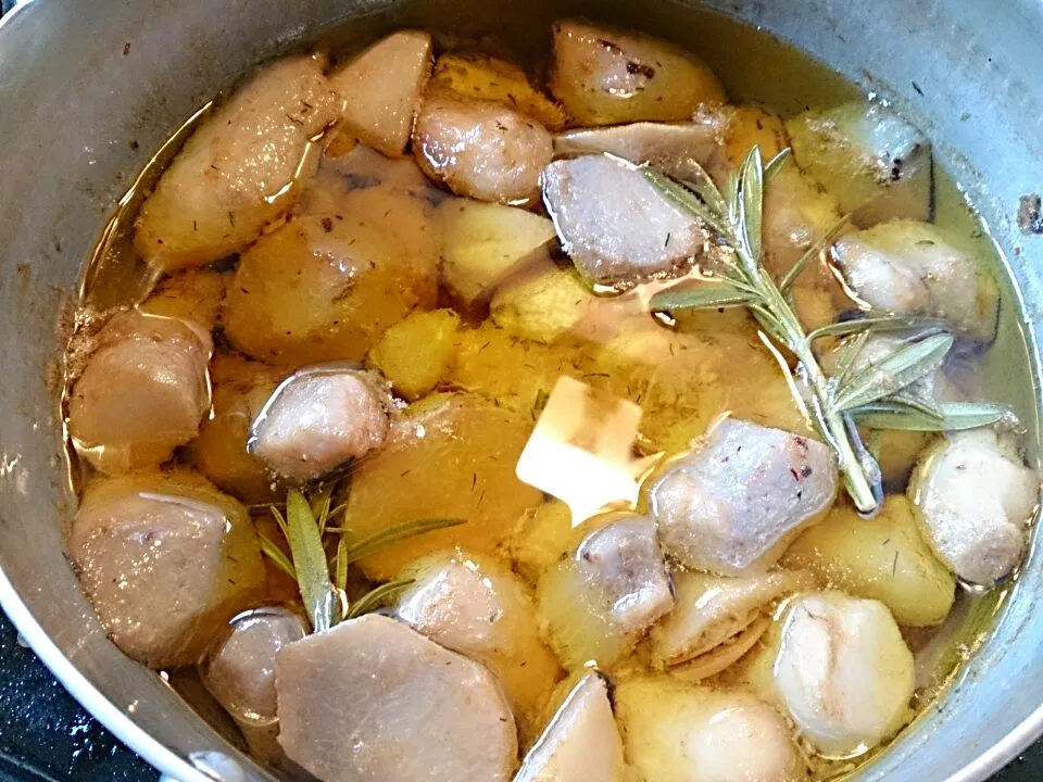 里芋のアヒージョ風煮物(*^▽^)/★*☆♪|料理好きさん