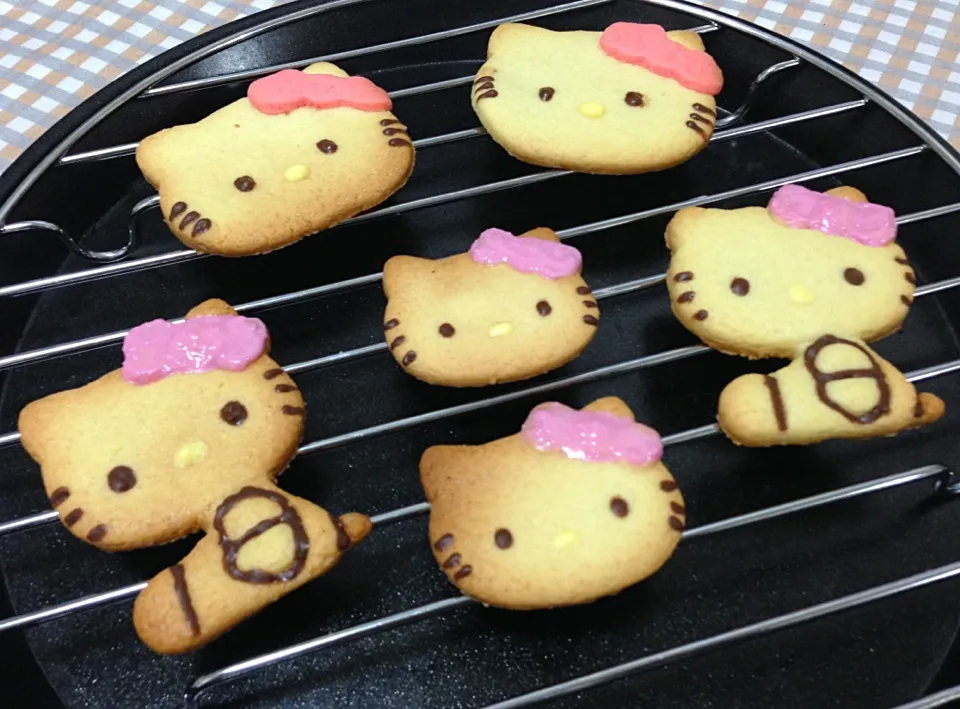 Hello Kitty Butter Cookies|✨강민지✨さん