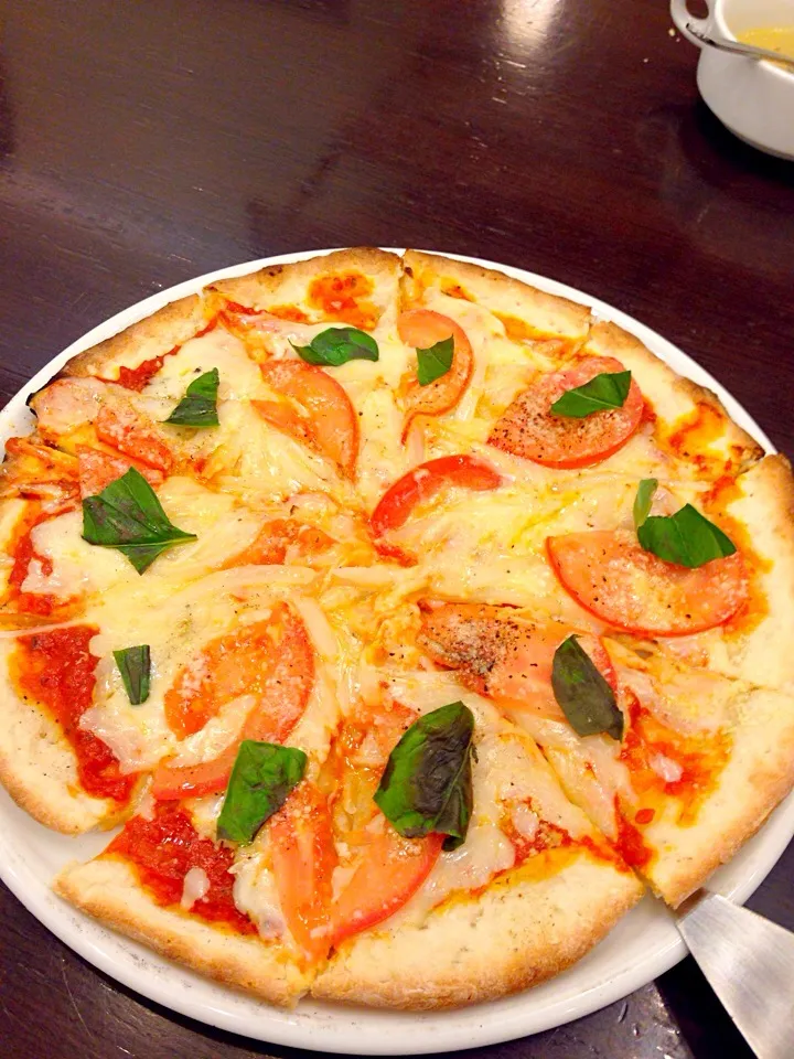 Pizza in Okinawa amazing!|Janine Dorseyさん