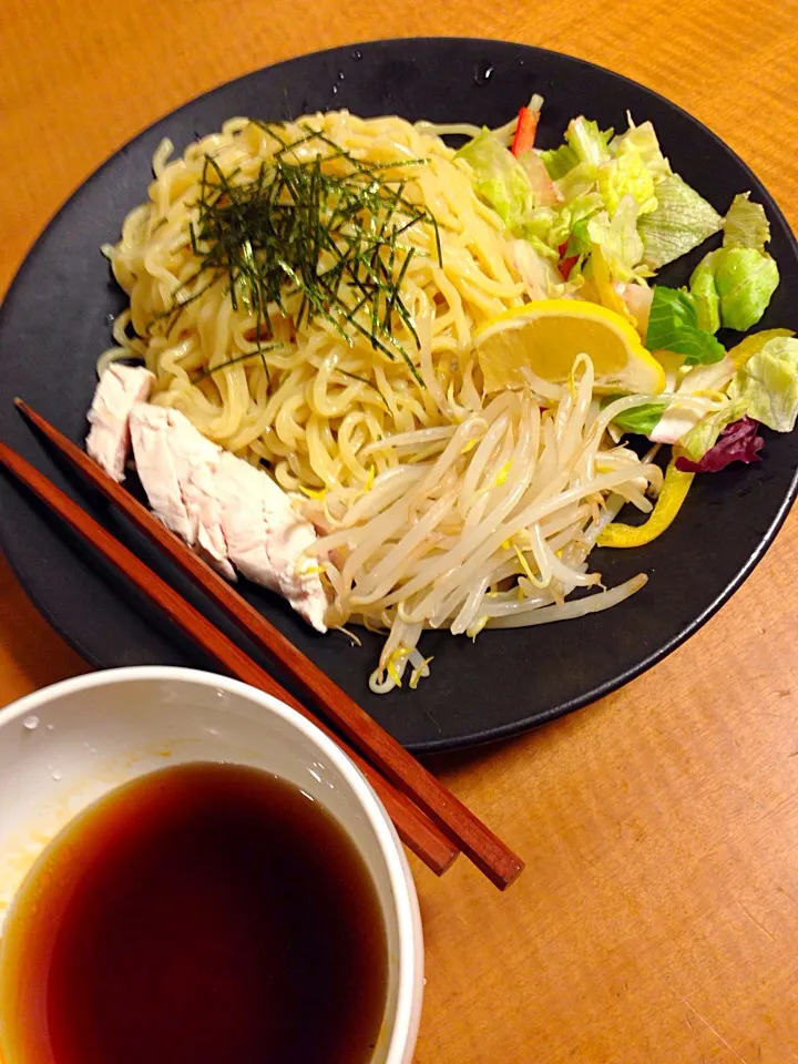 鶏ササミのヘルシーサラダつけ麺|中華蕎麦 銀時さん