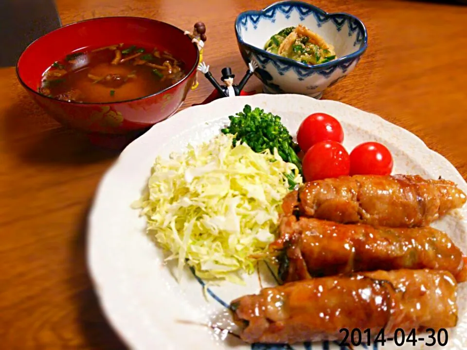 ＊野菜の肉巻き 
    (水菜、えのき、人参) 
＊切干大根ときゅうりの和え物 
＊お味噌汁|うみたんさん