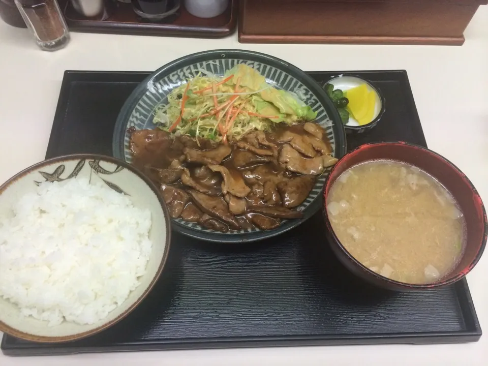 生姜焼き定食|アクちゃんさん