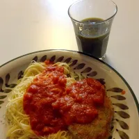 Veal Spaghetti with a cup of Green Goodness Smoothie|minjoさん