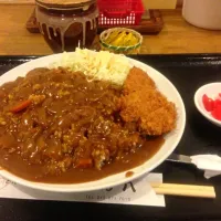 Snapdishの料理写真:ヒレカツカレーS。どん八|いなとみさん