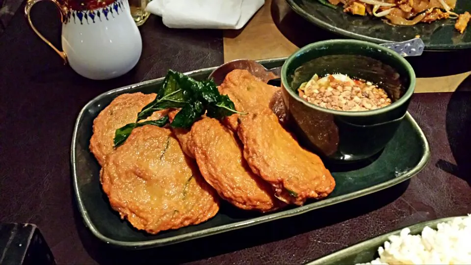 1st meal in Bangkok, Thailand at Nara Thai Cuisine. Tord Mun Pla/ Thai Fish Cakes|genさん