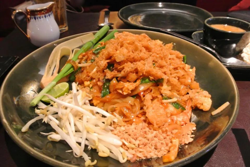 Snapdishの料理写真:1st meal in Bangkok, Thailand at Nara Thai Cuisine. Phad Thai Phu Kung/ Phad Thai with Prawns|genさん