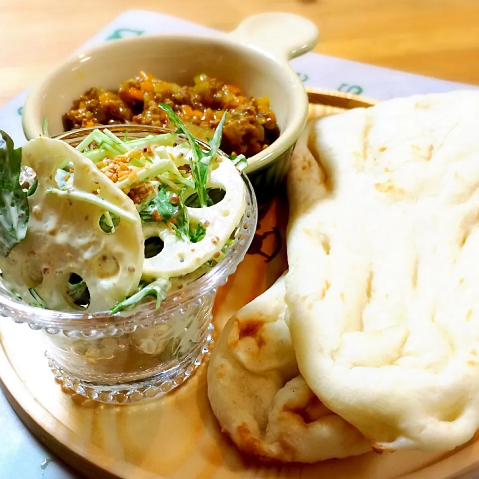 おかなさんの料理 簡単健康サラダ♡レンコンとミックスビーンズのマスタードサラダ( •ॢ◡-ॢ)-♡＆ドライカレーナン|honamiさん